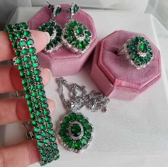 Swarovski Elements Emerald Green 925 Sterling Silver Statement Ring NEW - Picture 11 of 14